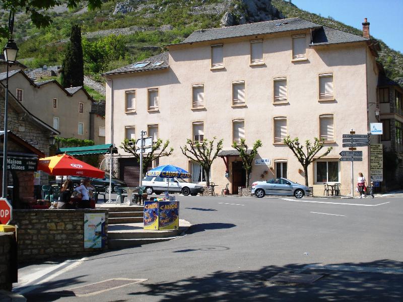 Azureva La Malene Hotel Lozere Bagian luar foto